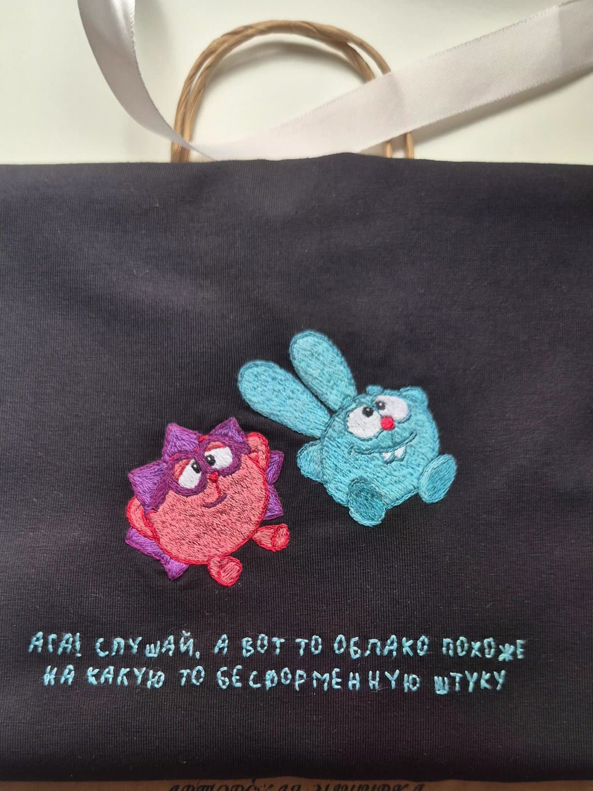 Футболка с вышивкой 3